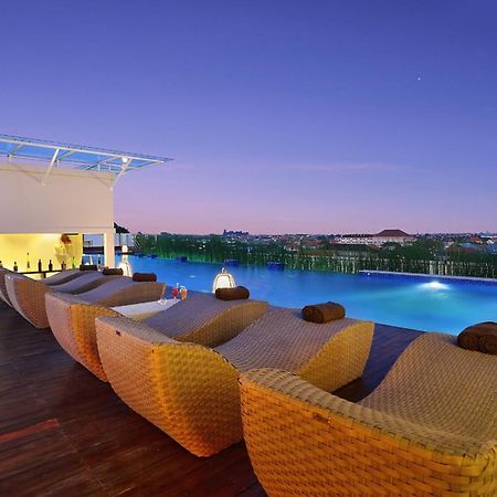 Mega Boutique Hotel กูตา ภายนอก รูปภาพ