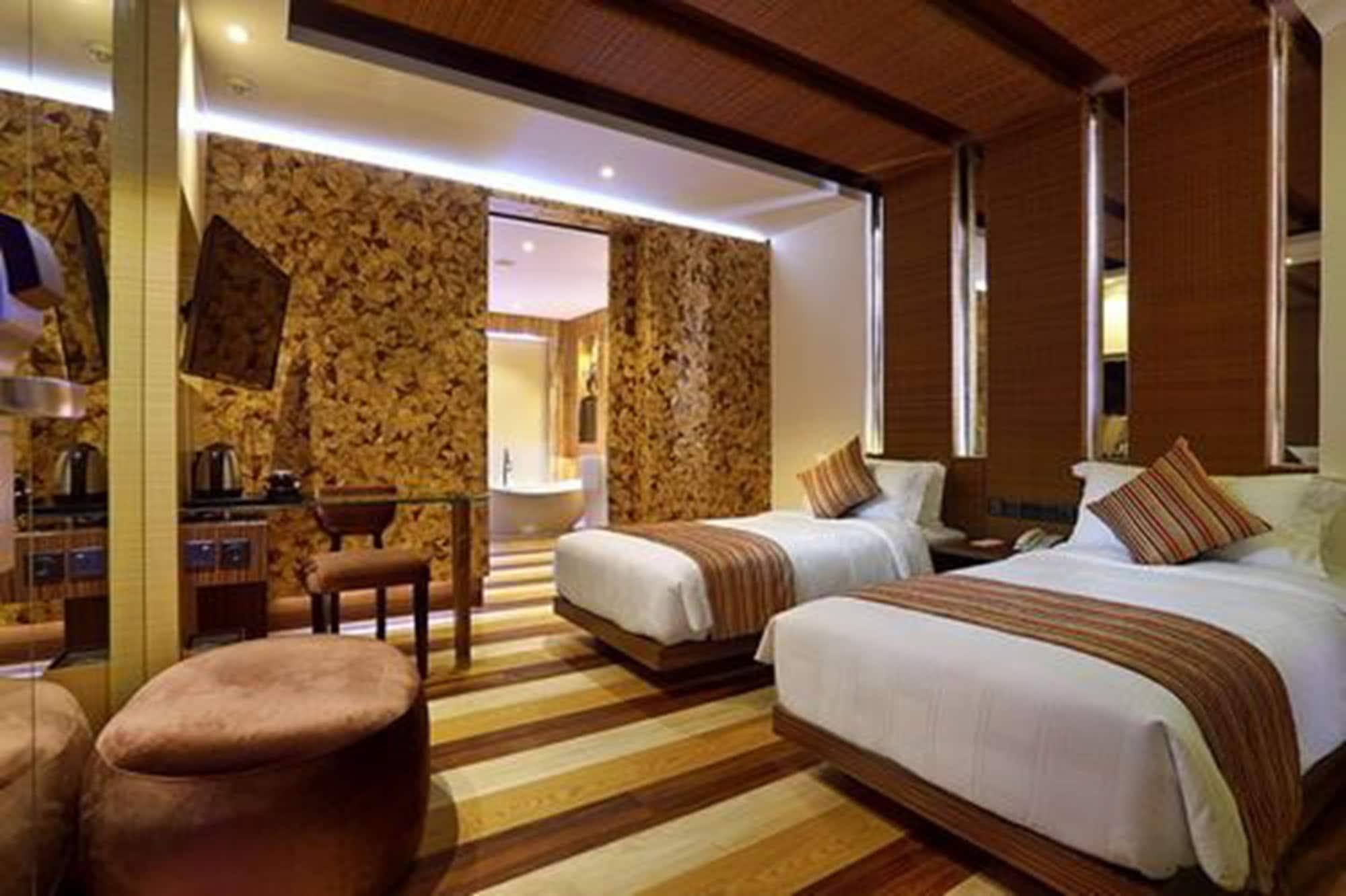 Mega Boutique Hotel กูตา ภายนอก รูปภาพ