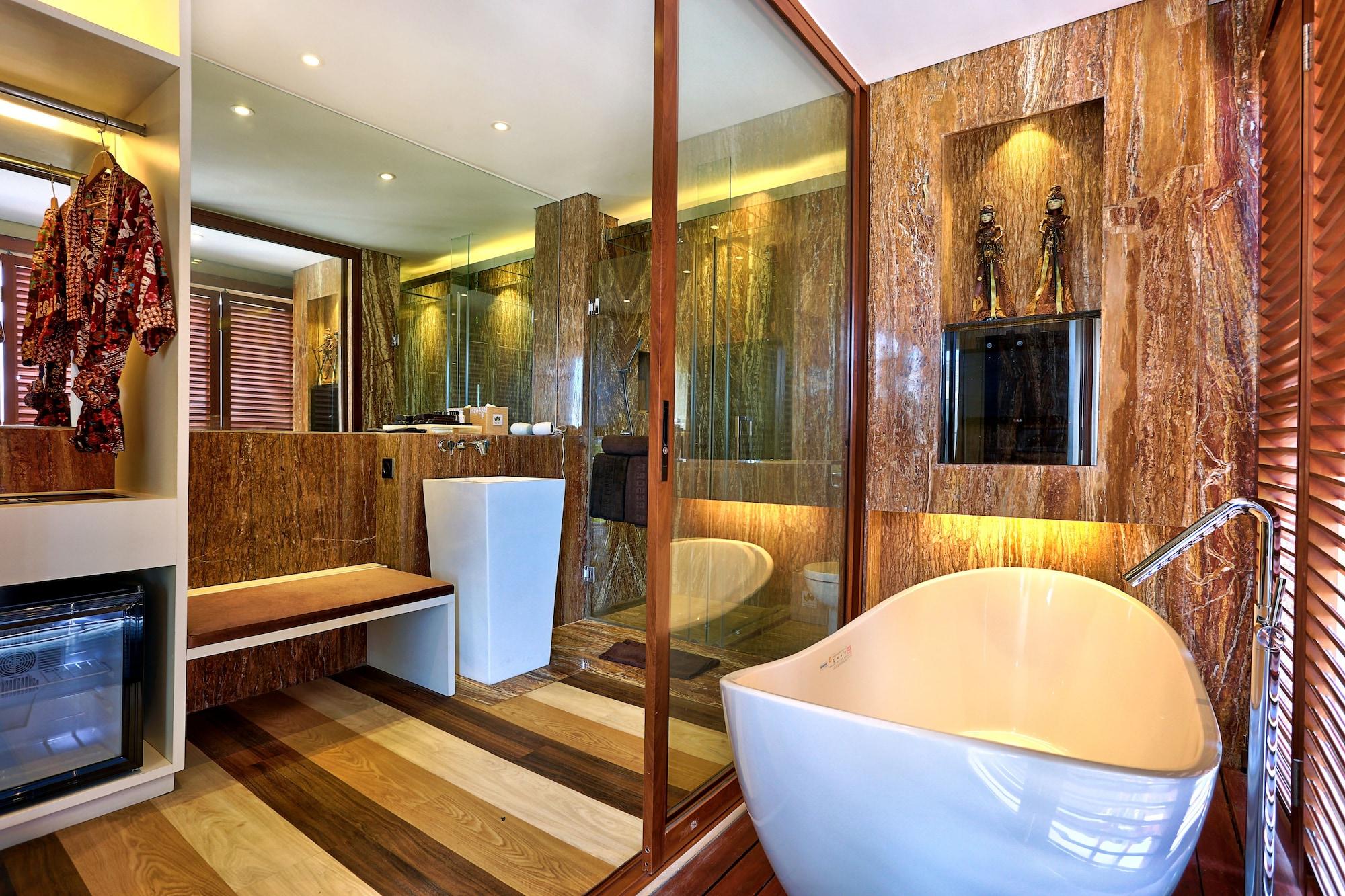 Mega Boutique Hotel กูตา ภายนอก รูปภาพ