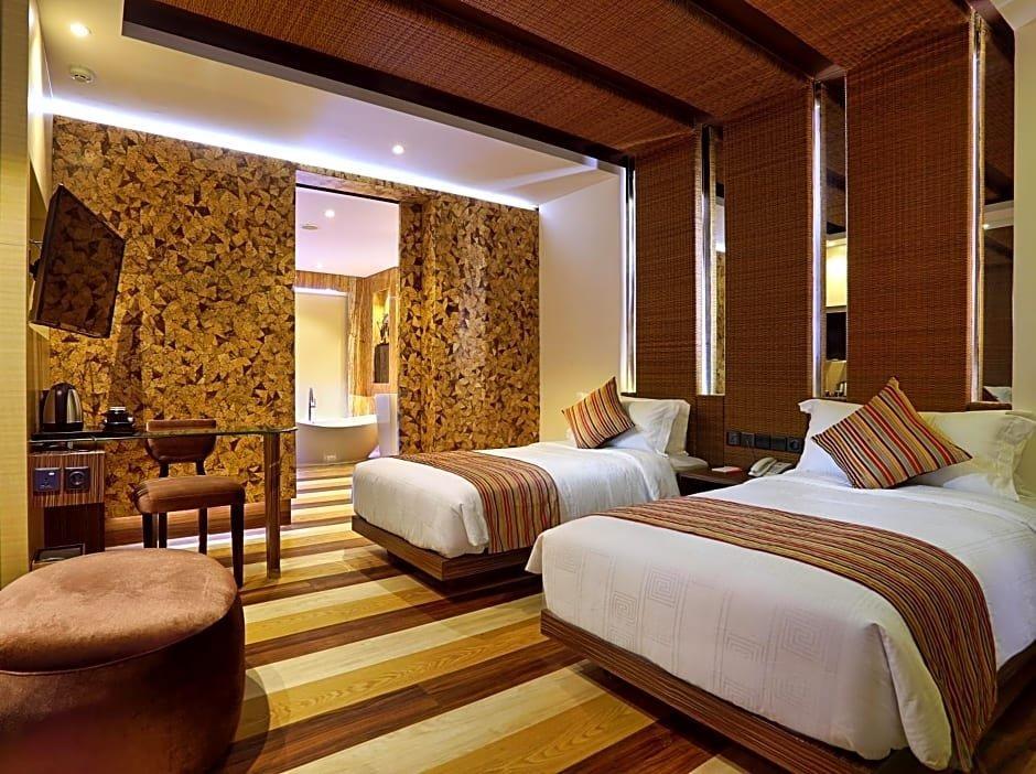 Mega Boutique Hotel กูตา ภายนอก รูปภาพ