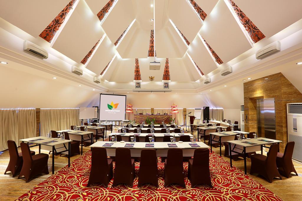 Mega Boutique Hotel กูตา ภายนอก รูปภาพ