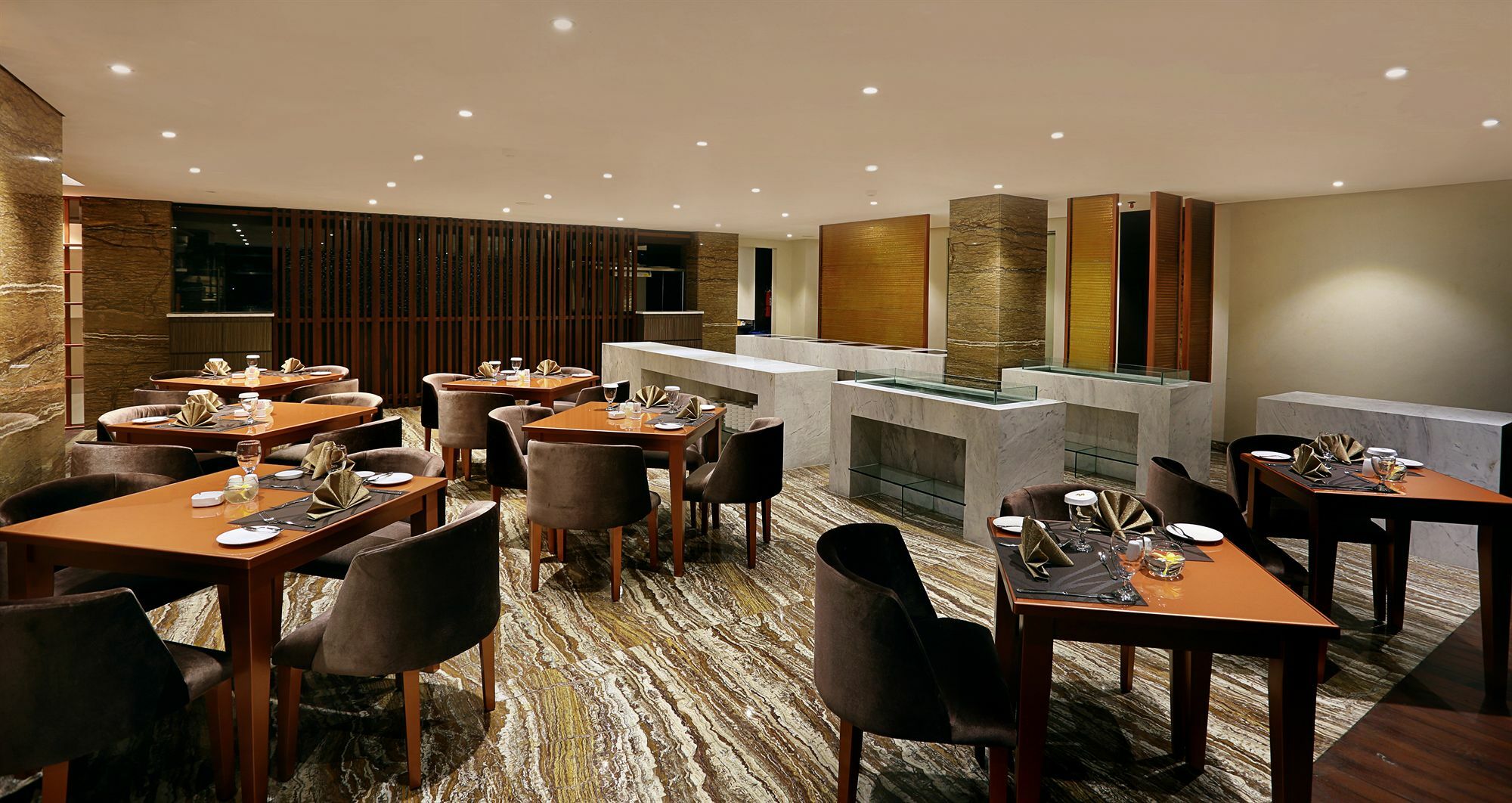 Mega Boutique Hotel กูตา ภายนอก รูปภาพ